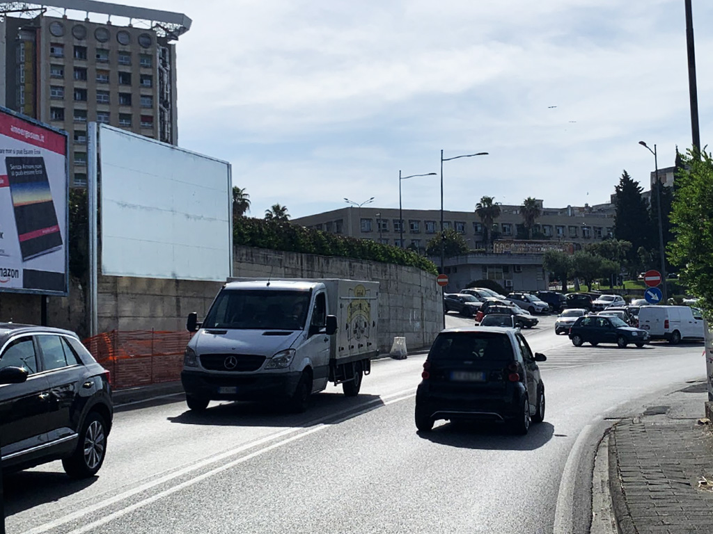 Pubblivision ADV - Tabelloni pubblicitari 6x3 - Salerno - Via San Leonardo - Zona Ospedale - Lato ovest Pubblivision ADV - Tabelloni pubblicitari 6x3 - Salerno - Via San Leonardo - Zona Ospedale - Lato ovest